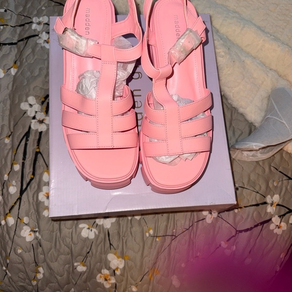 Madden Girl Shoes - Madden Kids Pink Strappy Platform Sandals
